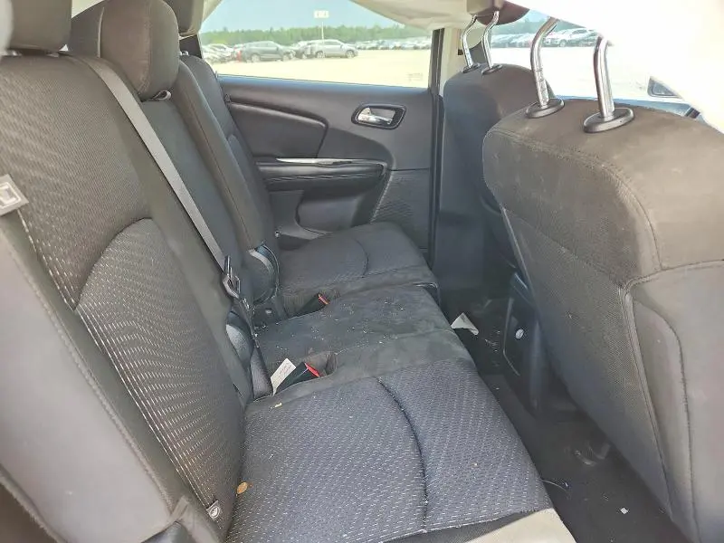 2019 DODGE JOURNEY SE  