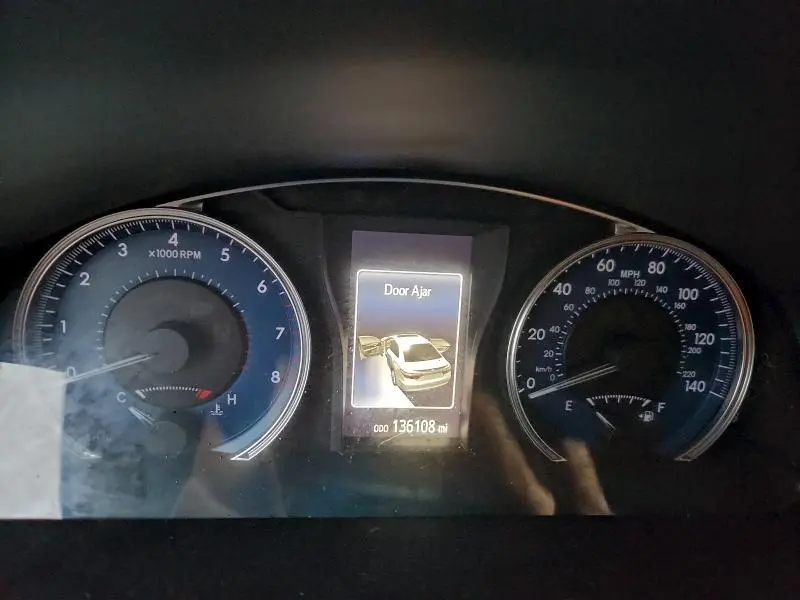 2016 TOYOTA CAMRY LE  