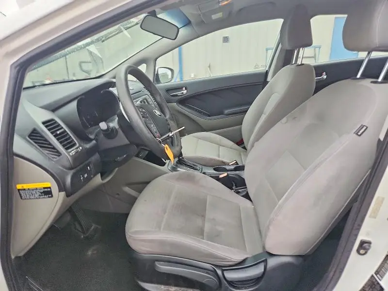 2014 KIA FORTE LX  