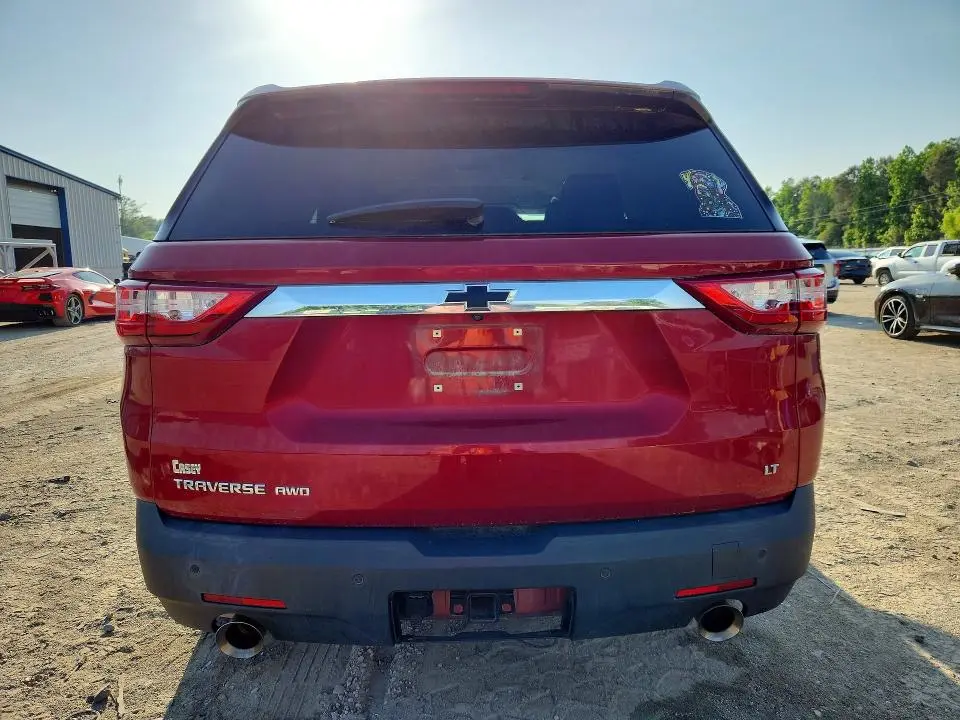2018 CHEVROLET TRAVERSE LT  