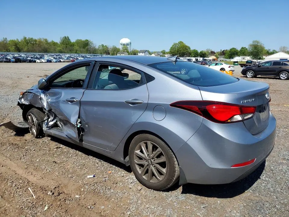 2015 HYUNDAI ELANTRA SE  