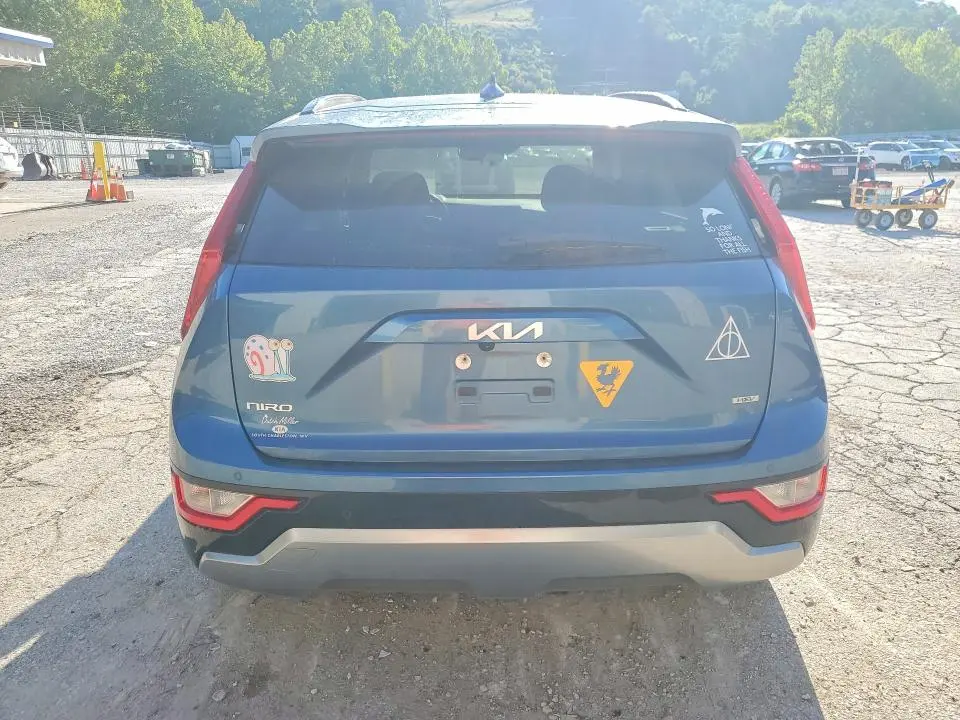2023 KIA NIRO EX  