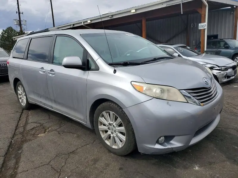 2012 TOYOTA SIENNA XLE 7-PASSENGER  
