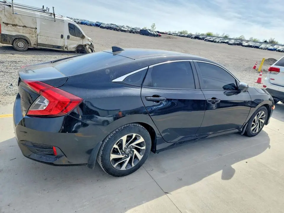 2017 HONDA CIVIC EX  
