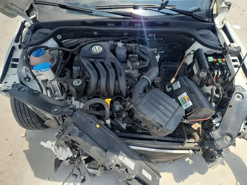 2015 VOLKSWAGEN JETTA BASE  