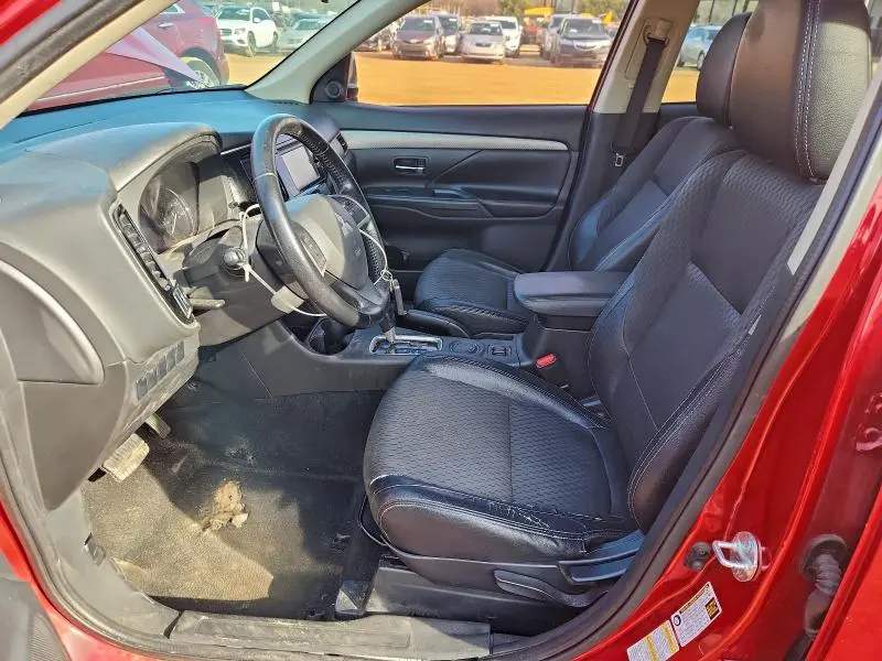 2015 MITSUBISHI OUTLANDER SE  