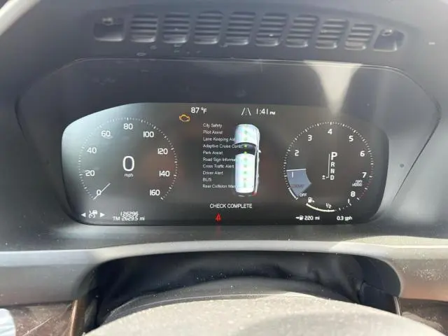 2016 VOLVO XC90 T6  