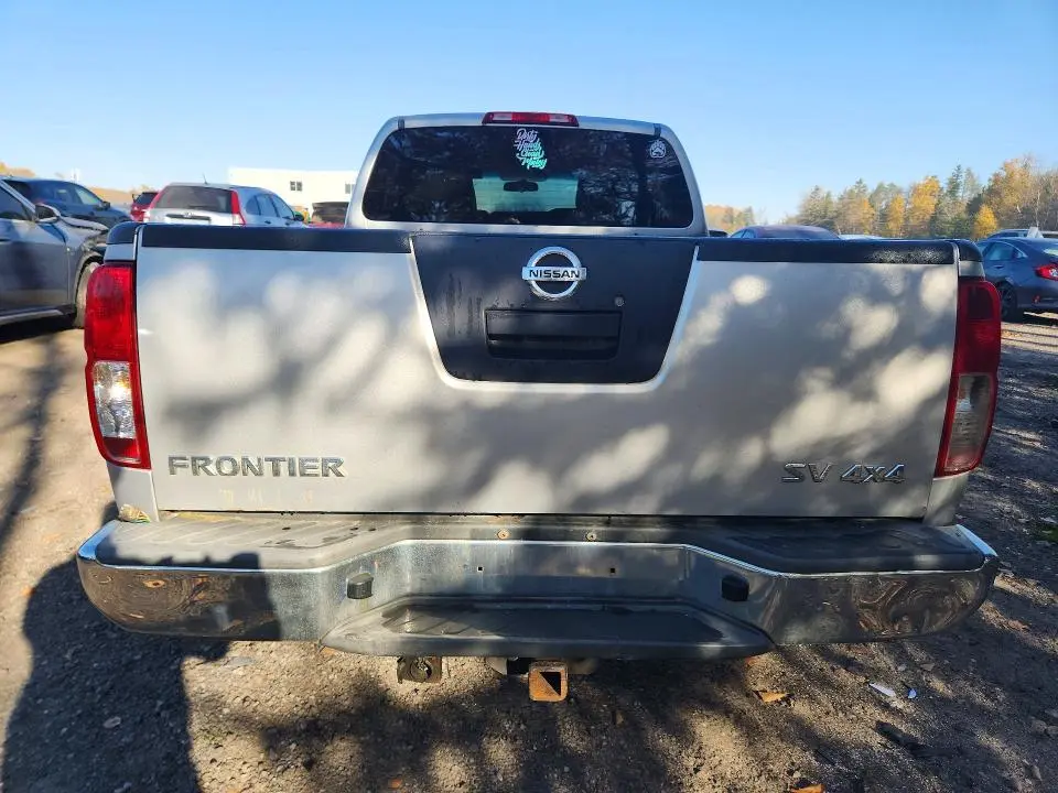 2011 NISSAN FRONTIER SV  