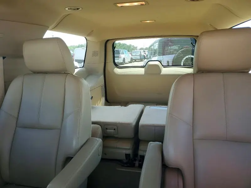 2013 CHEVROLET SUBURBAN K1500 LT  