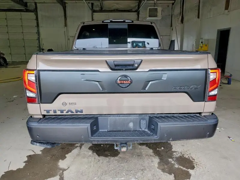 2021 NISSAN TITAN SV  