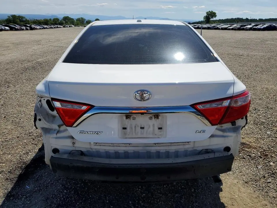 2017 TOYOTA CAMRY LE  