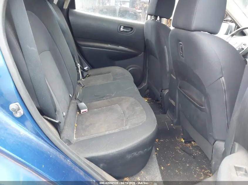 2010 NISSAN ROGUE S