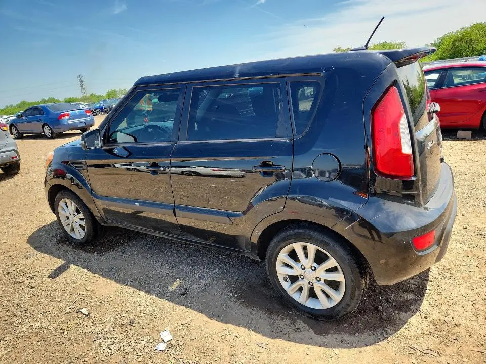 2013 KIA SOUL +  