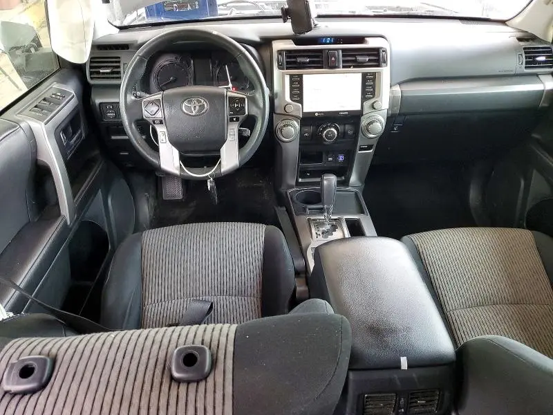 2023 TOYOTA 4RUNNER SR5  