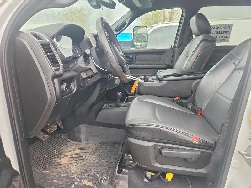 2022 RAM 3500 TRADESMAN  