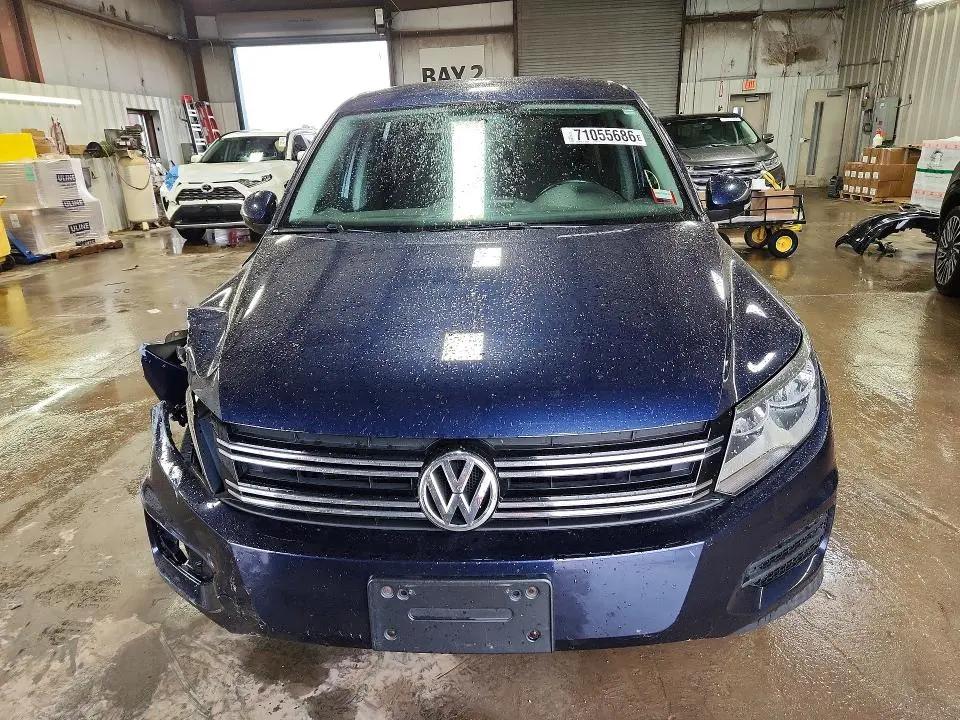 2013 VOLKSWAGEN TIGUAN S  