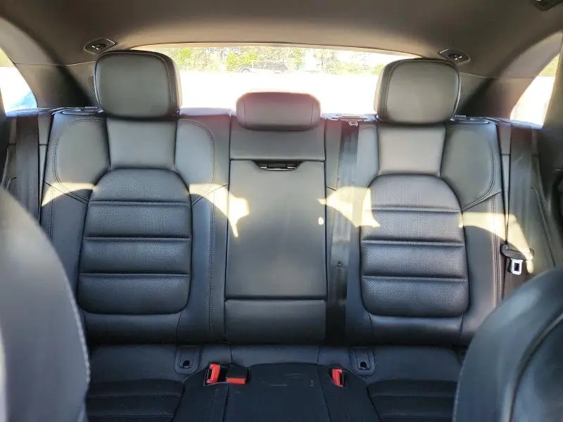 2022 PORSCHE MACAN   