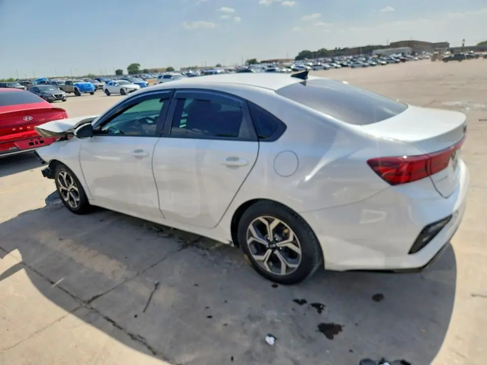2021 KIA FORTE LXS  