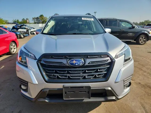 2022 SUBARU FORESTER LIMITED  