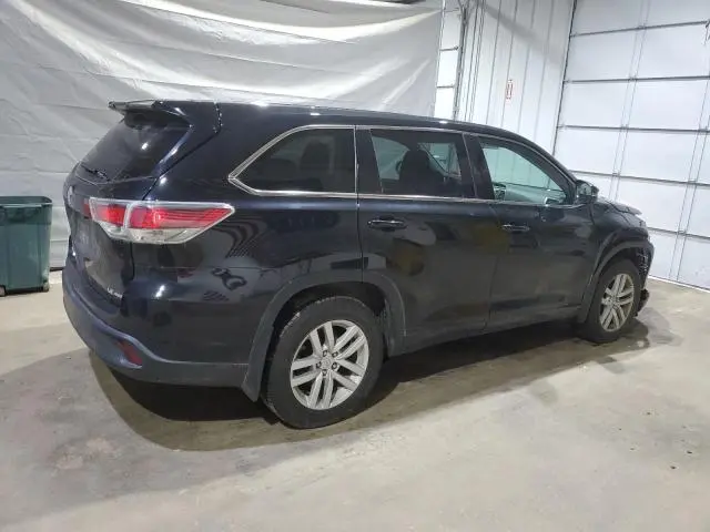 2014 TOYOTA HIGHLANDER LE  