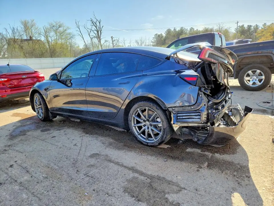 2024 TESLA MODEL 3   