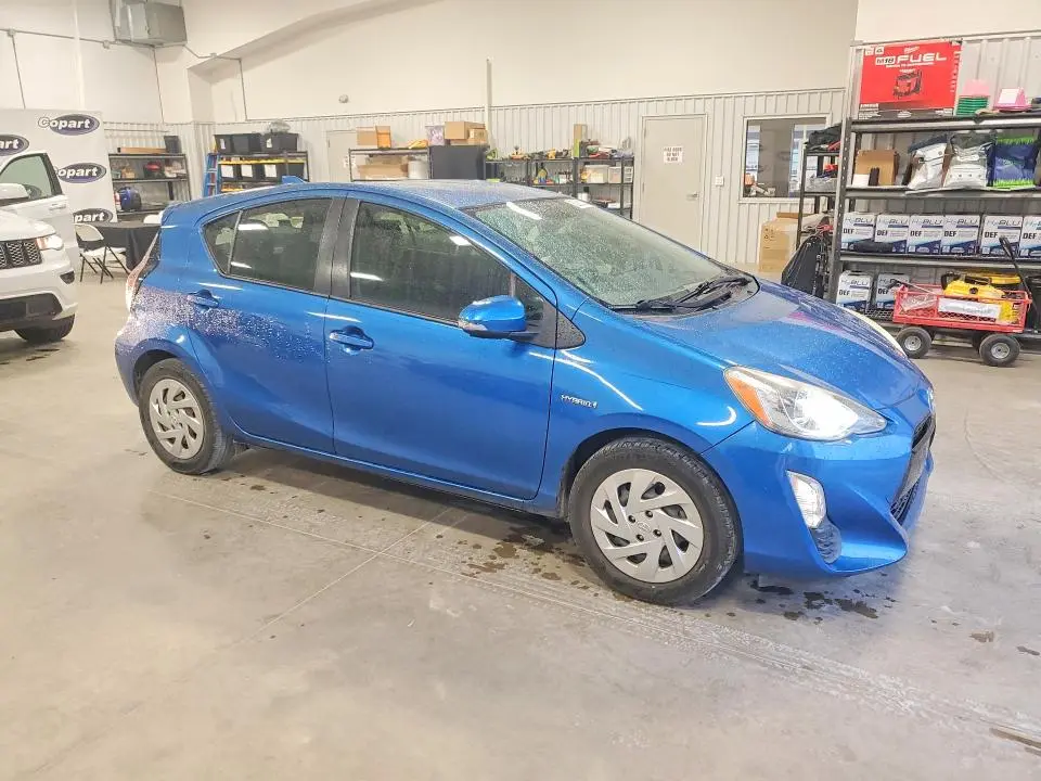 2016 TOYOTA PRIUS C TWO  