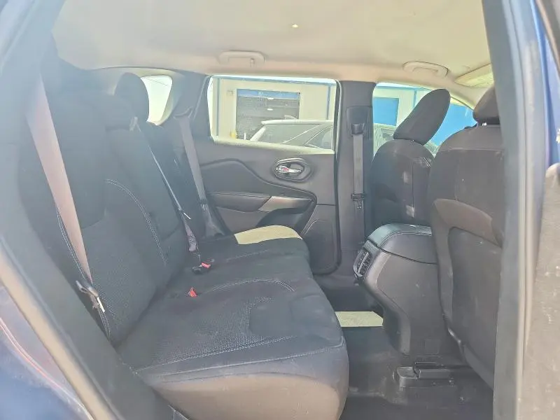 2021 JEEP CHEROKEE LATITUDE  