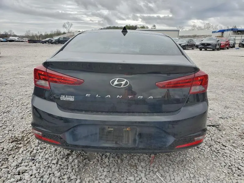 2020 HYUNDAI ELANTRA SEL  