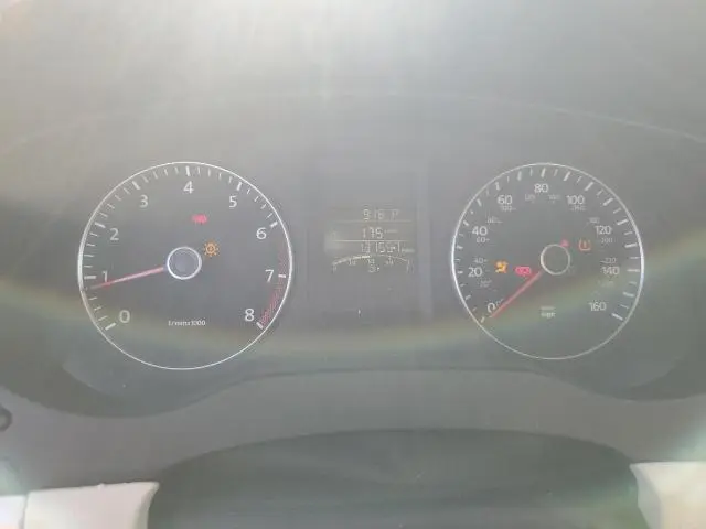 2013 VOLKSWAGEN JETTA SE  