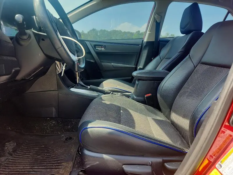 2017 TOYOTA COROLLA SE  