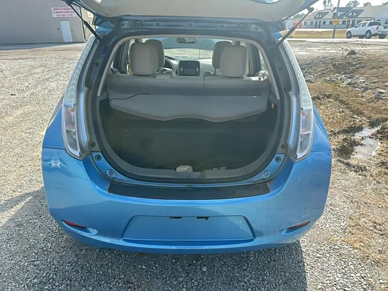 2012 NISSAN LEAF SV  