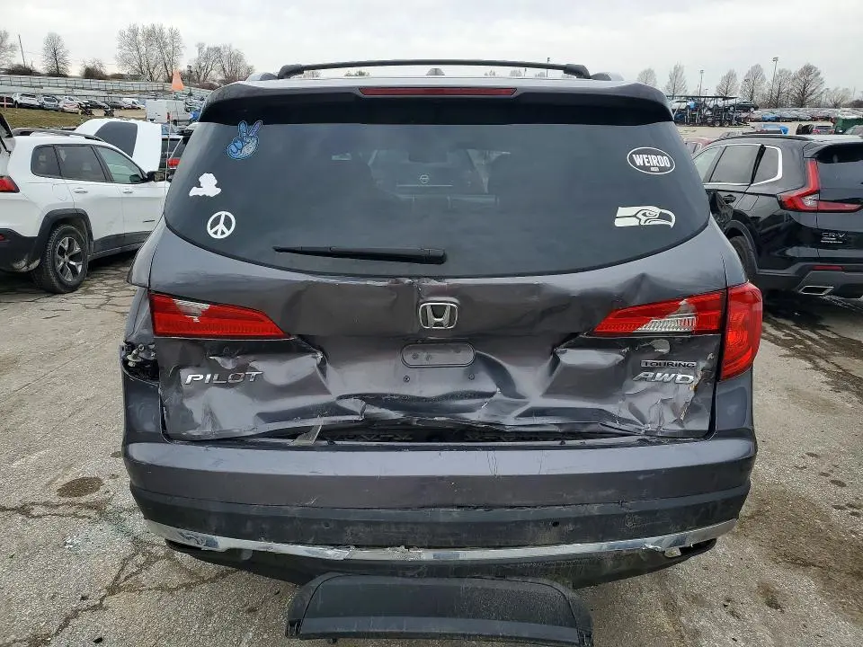 2016 HONDA PILOT TOURING  