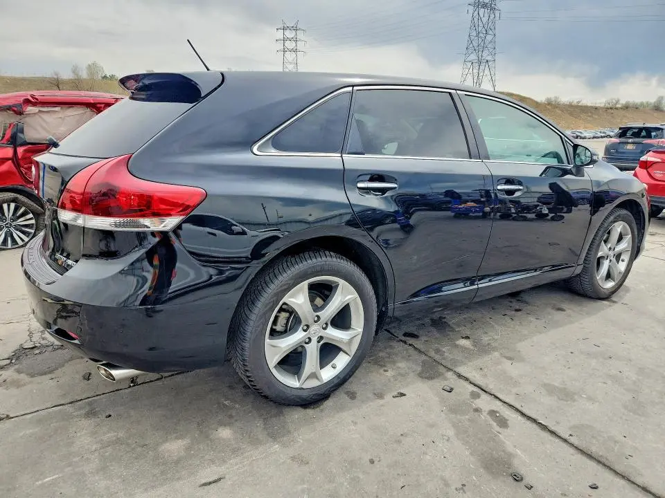 2015 TOYOTA VENZA LIMITED  