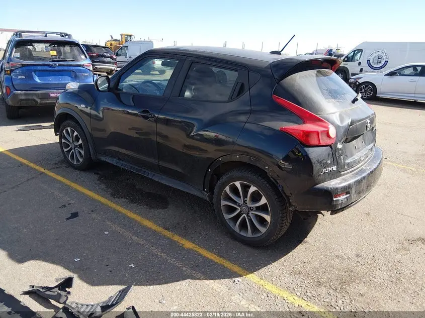 2011 NISSAN JUKE SL