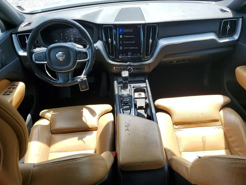 2019 VOLVO XC60 T5 MOMENTUM  