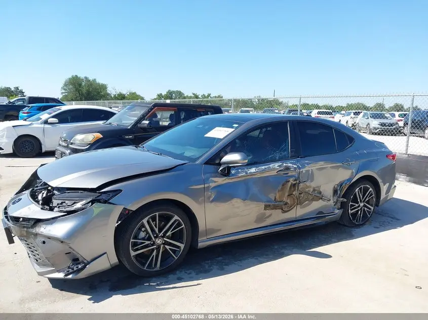 2025 TOYOTA CAMRY XSE