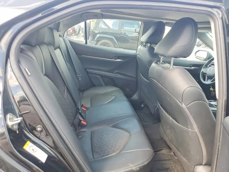2018 TOYOTA CAMRY XSE  