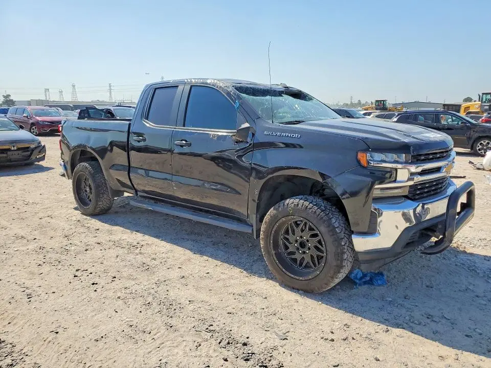 2020 CHEVROLET SILVERADO K1500 LT  