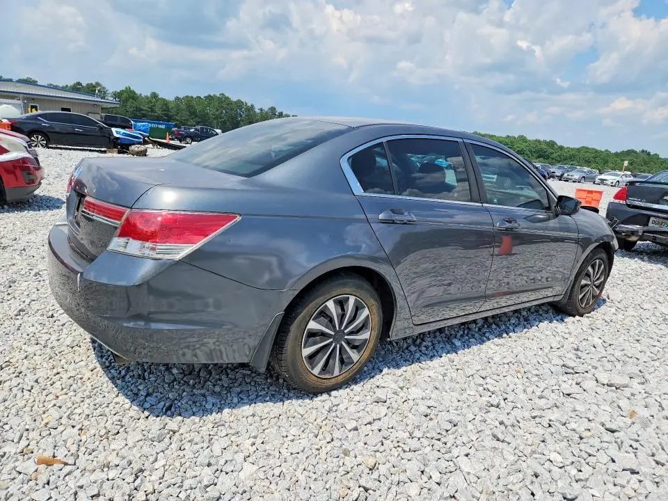 2011 HONDA ACCORD LX  
