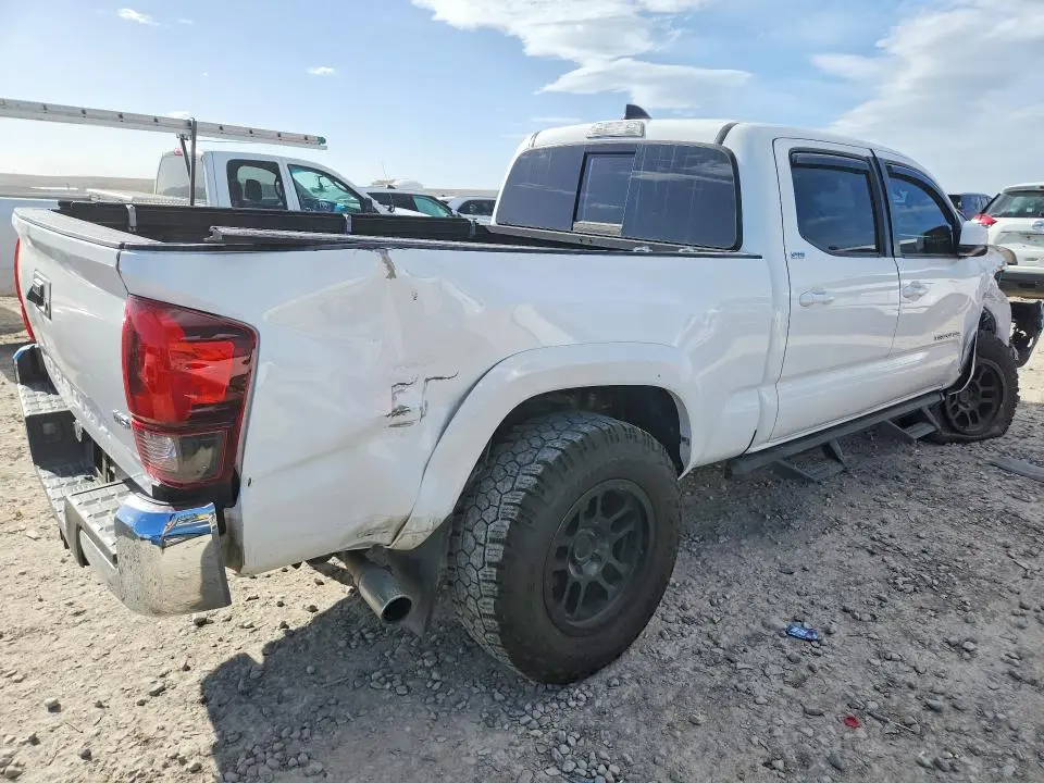 2021 TOYOTA TACOMA SR5 V6  