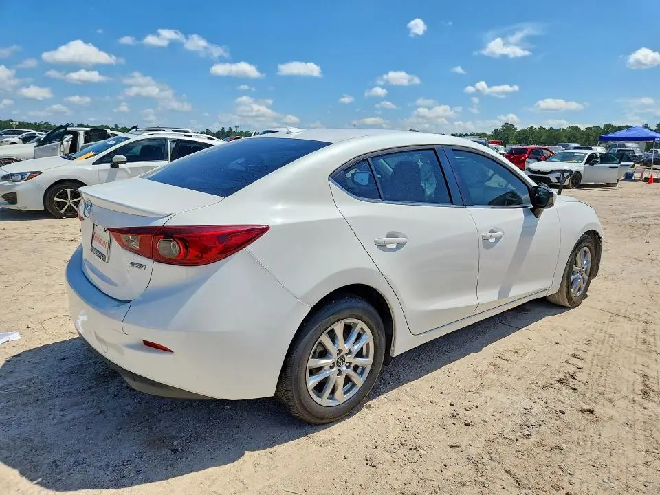 2016 MAZDA 3 TOURING  