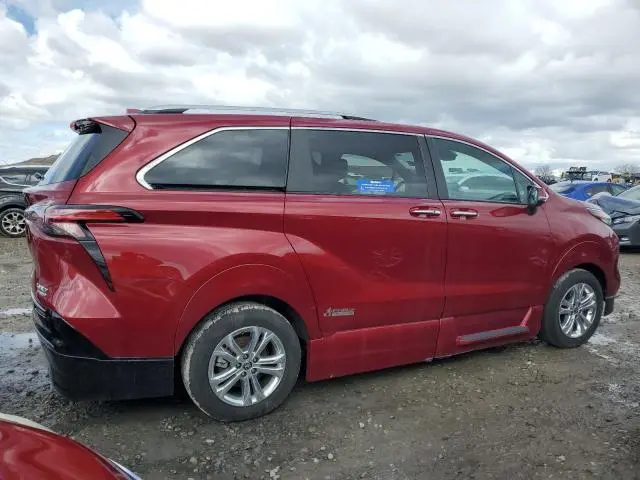 2022 TOYOTA SIENNA LIMITED  