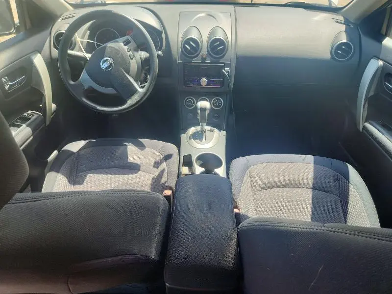 2010 NISSAN ROGUE SL  