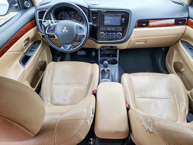 2015 MITSUBISHI OUTLANDER SE  