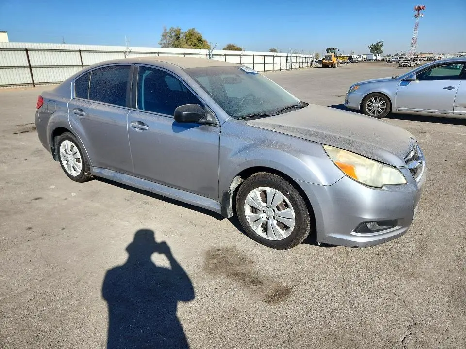 2011 SUBARU LEGACY 2.5I  