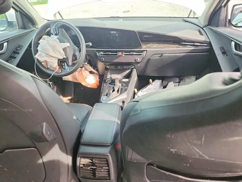 2023 KIA NIRO EX  