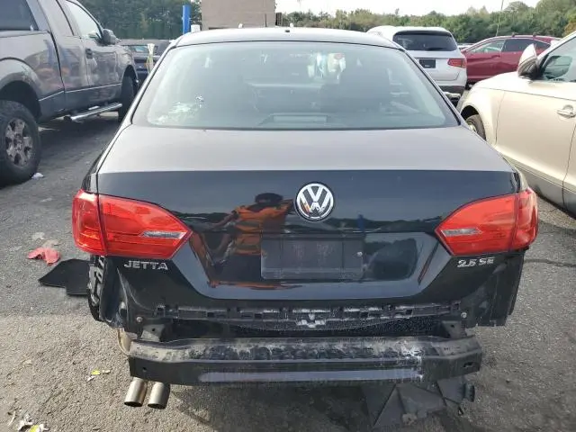 2013 VOLKSWAGEN JETTA SE  