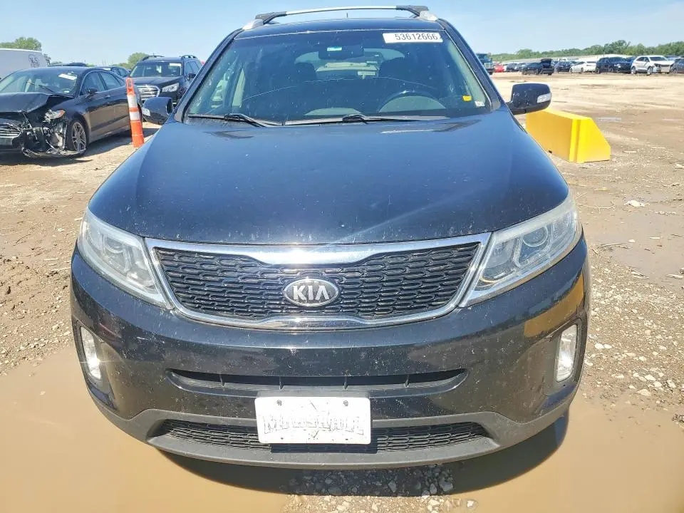 2015 KIA SORENTO LX  