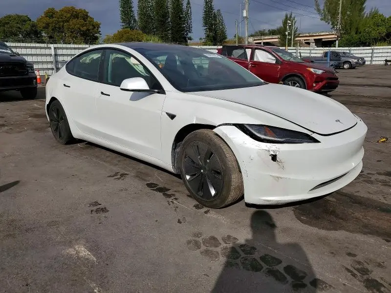 2024 TESLA MODEL 3   