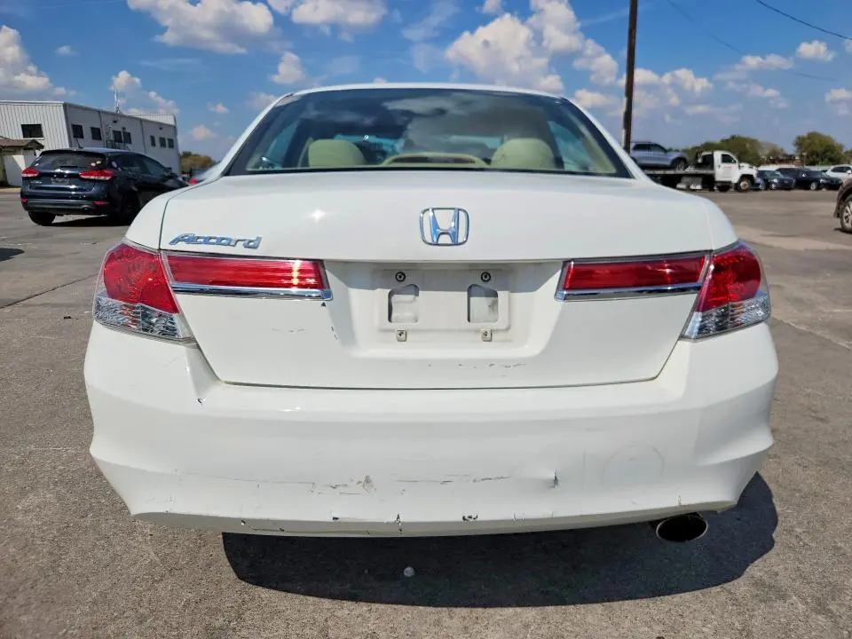 2012 HONDA ACCORD LX  